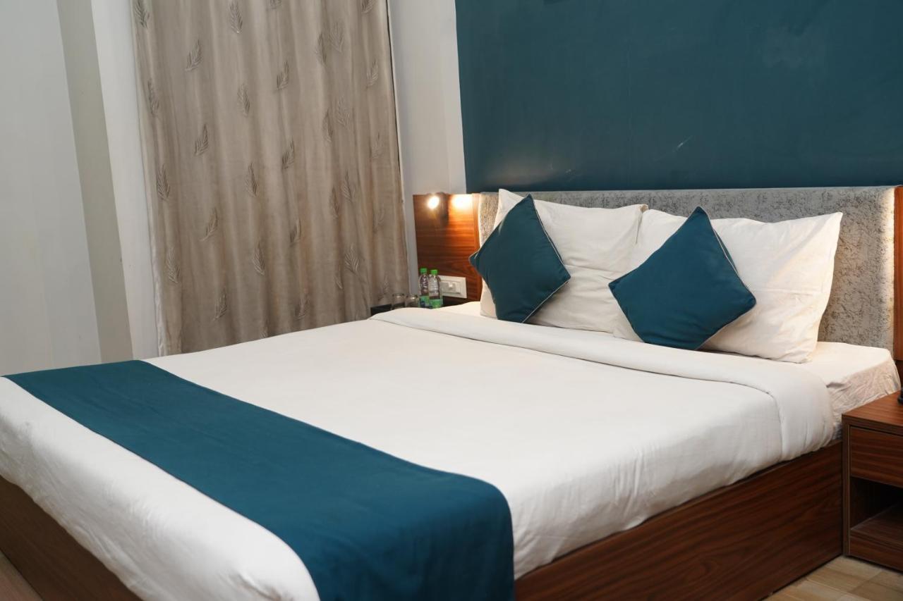 Hotel Ballfin Indore Exterior photo